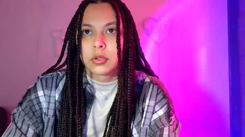 kiss_ameliaa online show from March 6, 7:36 am