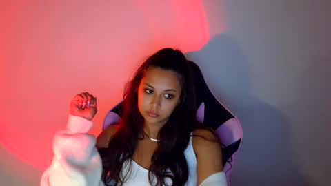 kiss_ameliaa online show from September 19, 9:32 am