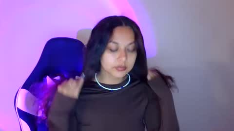 kiss_ameliaa online show from October 2, 9:27 am