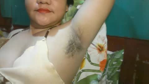 Snapshot of kiss_me_loves chatting on September 12, 11:48 pm kiss_me_loves online show from September 12, 11:48 pm