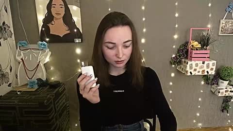 Snapshot of kiss_shy chatting on February 2, 12:24 pm Valeria online show from February 2, 12:24 pm