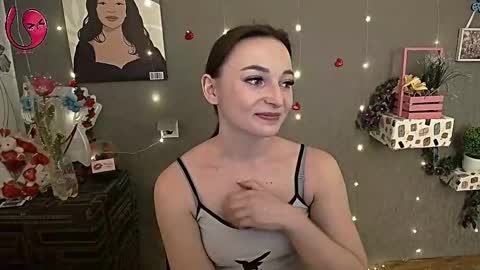 Snapshot of kiss_shy chatting on March 8, 10:43 am Valeria online show from March 8, 10:43 am