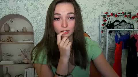 Snapshot of kiss_shy chatting on September 26, 3:27 pm Valeria online show from September 26, 3:27 pm