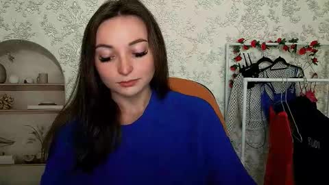 Snapshot of kiss_shy chatting on October 3, 2:25 pm Valeria online show from October 3, 2:25 pm