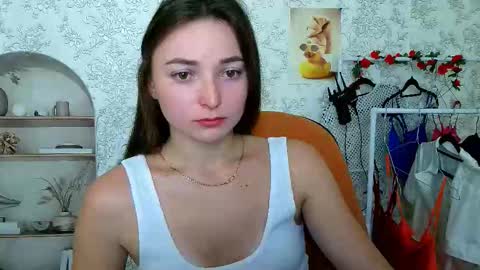 Snapshot of kiss_shy chatting on October 15, 5:07 am Valeria online show from October 15, 5:07 am