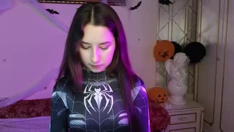 Snapshot of kisses_eva chatting on October 27, 11:36 am Hot Eva online show from October 27, 11:36 am