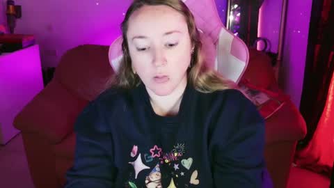 kissica online show from January 19, 11:45 am