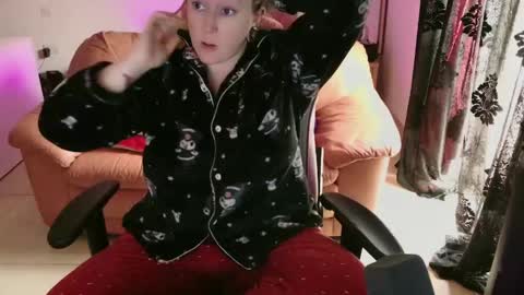 kissica online show from February 10, 12:18 pm