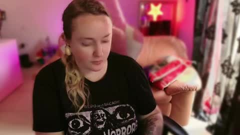 kissica online show from March 3, 12:27 pm