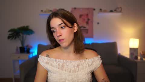 Sisi online show from October 3, 1:19 pm