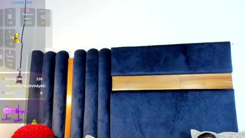 Kissing Company online show from February 15, 7:38 am