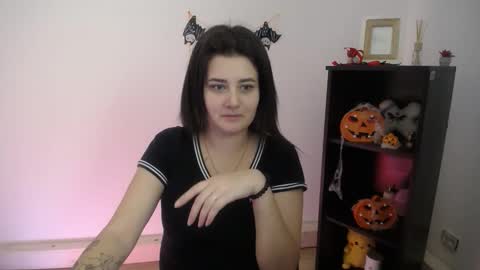 kissleoxx online show from November 3, 1:34 pm