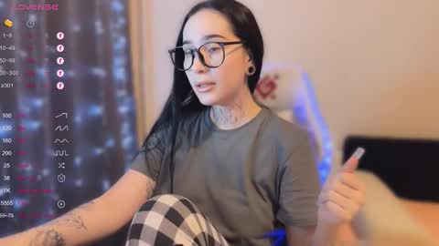 Snapshot of kissmenastya chatting on October 19, 3:56 pm Nastya online show from October 19, 3:56 pm