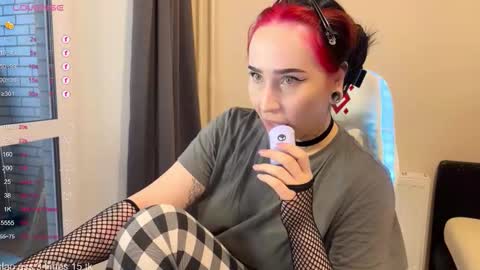 Snapshot of kissmenastya chatting on December 4, 11:19 am Nastya online show from December 4, 11:19 am