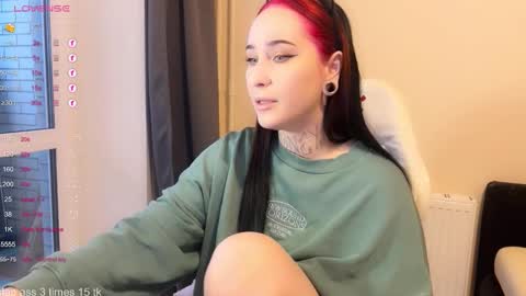 Snapshot of kissmenastya chatting on December 5, 10:02 am Nastya online show from December 5, 10:02 am