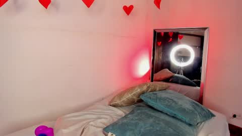 Kitty online show from February 7, 8:44 am