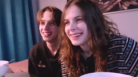 kitkatsweetspot online show from December 15, 7:51 pm