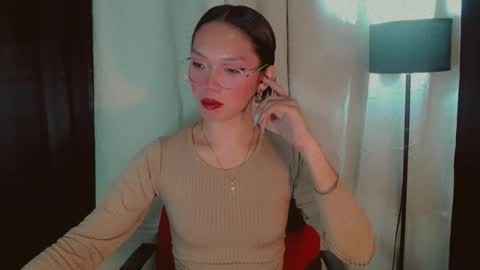 Snapshot of kitteylovesyou chatting on September 30, 12:26 am KITTY online show from September 30, 12:26 am