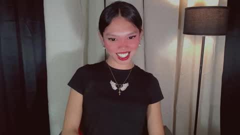 Snapshot of kitteylovesyou chatting on October 1, 9:43 pm KITTY online show from October 1, 9:43 pm