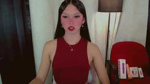 Snapshot of kitteylovesyou chatting on November 4, 12:04 pm KITTY online show from November 4, 12:04 pm