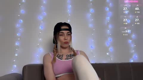 Veronica online show from December 4, 6:50 pm