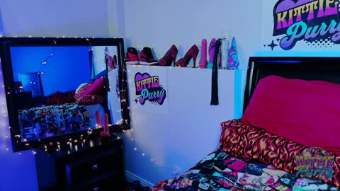 Kittie Purry online show from January 8, 5:16 am