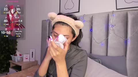 Camila online show from January 20, 2:32 am