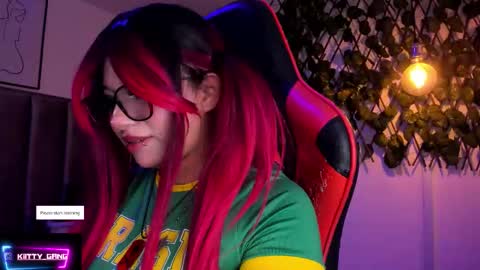 Camila online show from October 28, 7:34 am