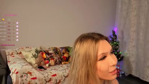 Snapshot of kitty_katy_pears chatting on December 18, 1:39 pm Katy online show from December 18, 1:39 pm