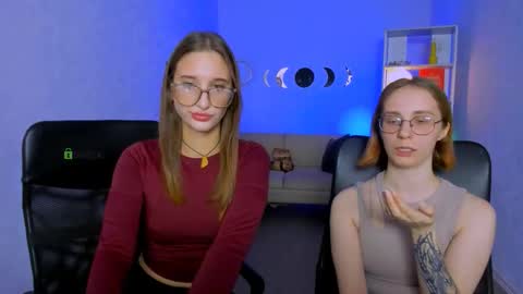 kitty online show from November 15, 7:05 am