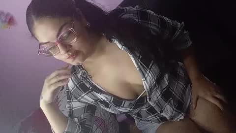 kitty_pink8 online show from December 4, 10:07 pm