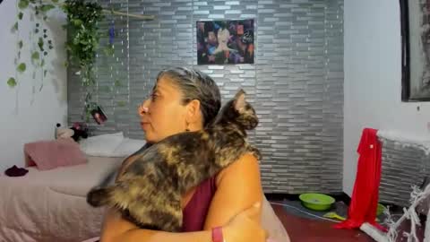 violet online show from September 22, 3:30 am