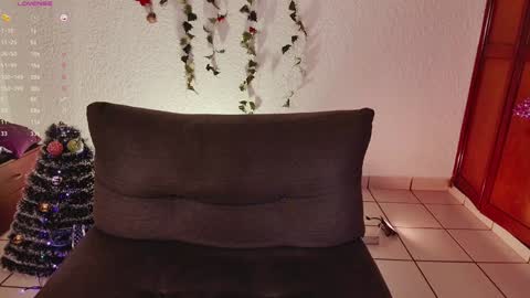 L          FOLLOW ME ON IG kittylu    online show from December 23, 3:29 am