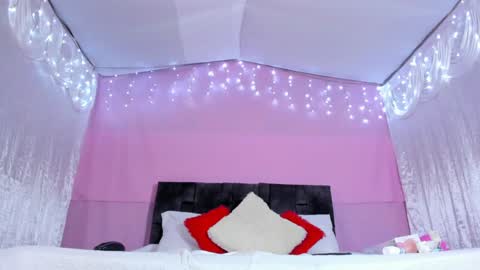 kitty  online show from December 13, 10:23 pm