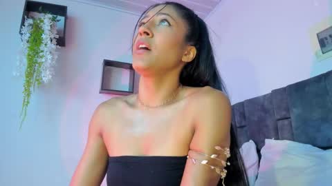 kitty  online show from October 27, 3:27 pm