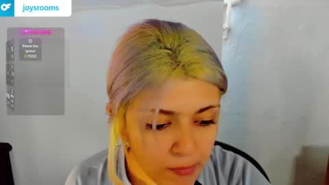 Snapshot of kittytrixy97 chatting on December 6, 7:23 pm Kitty Trixy online show from December 6, 7:23 pm