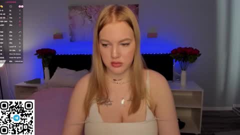 Snapshot of kittyy_cuttie chatting on September 26, 7:56 am kittyy online show from September 26, 7:56 am