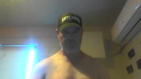 Snapshot of kiwiguy19773 chatting on January 16, 6:14 am kiwiguy19773 online show from January 16, 6:14 am
