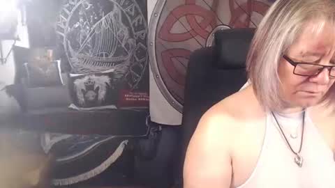 Michelle online show from November 16, 5:29 pm