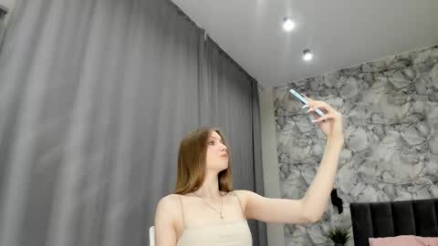 Trina online show from December 2, 2:06 am