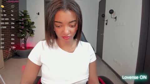 Snapshot of kleogold_1 chatting on January 25, 2:36 pm Christina online show from January 25, 2:36 pm