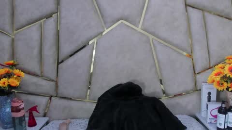 kloe online show from March 11, 4:10 am