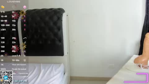 Camila Reyes online show from January 21, 1:32 pm