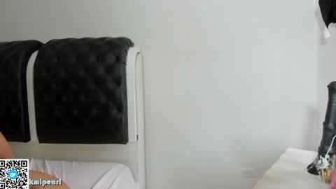 Camila Reyes online show from February 25, 1:39 pm