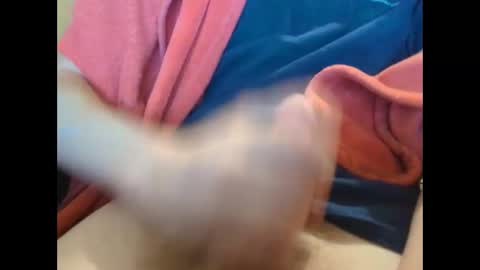 kniloc online show from March 3, 4:03 am