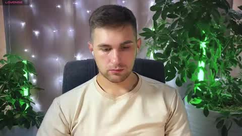 Sweet boy online show from February 13, 8:17 am