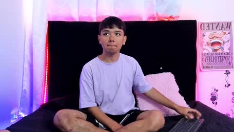 Snapshot of kody_sexy chatting on October 9, 11:52 am kody_sexy online show from October 9, 11:52 am