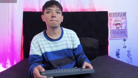 Snapshot of kody_sexy chatting on October 16, 11:33 am kody_sexy online show from October 16, 11:33 am