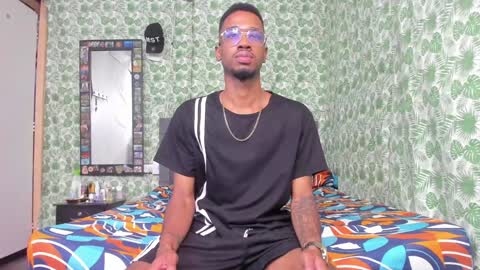 kofi online show from December 7, 12:41 am