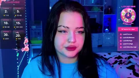 Mia online show from December 10, 8:38 pm